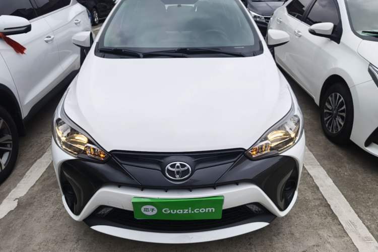 Toyota Yaris 2021 — 2