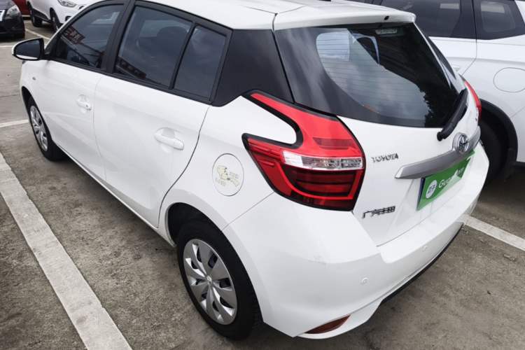 Toyota Yaris 2021 — 4