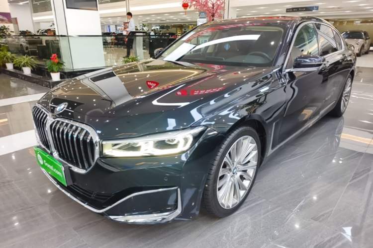 BMW 7 series 2021 — фото 1