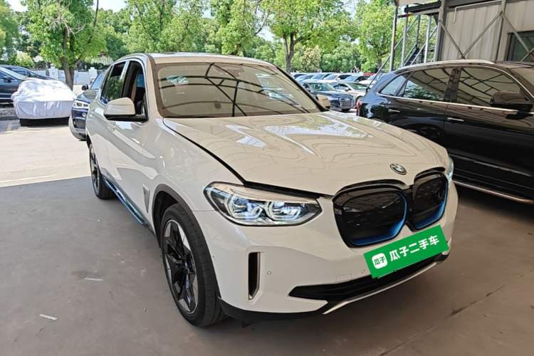 BMW iX3 2021 — 3