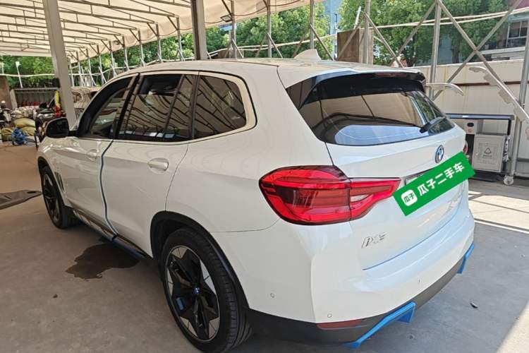 BMW iX3 2021 — 4