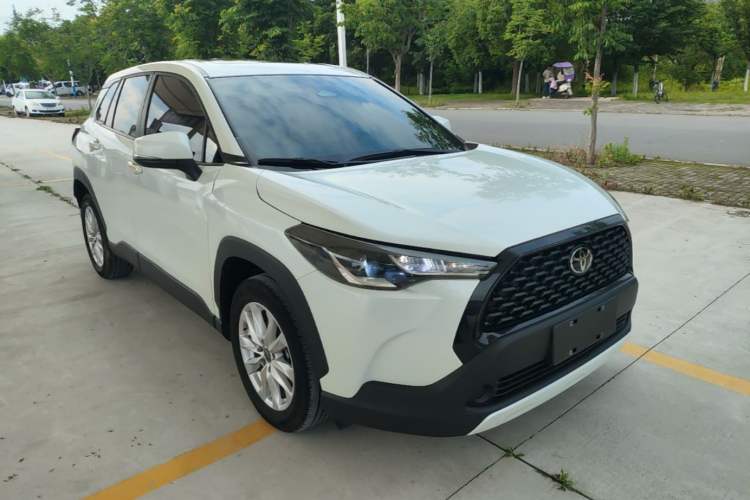 Toyota Corolla Cross 2023 — 3