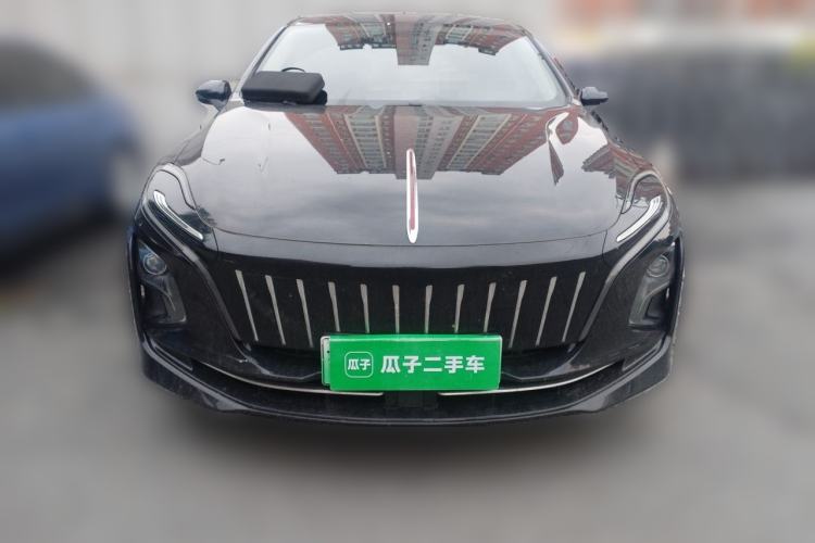 Hongqi E-QM5 2022 — 2