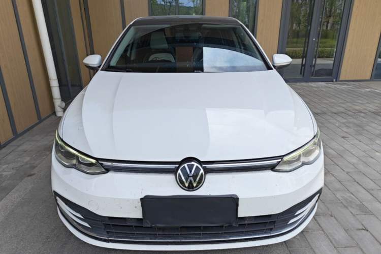 Volkswagen Golf 2021 — 2