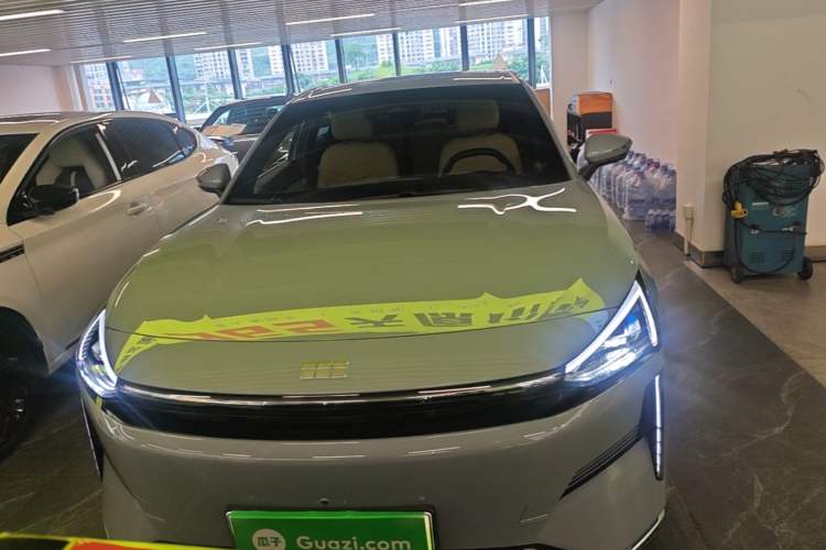Geely Galaxy L6 2024 — 2