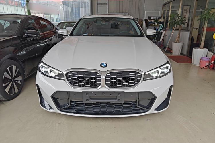BMW 325Li 2024 — 2