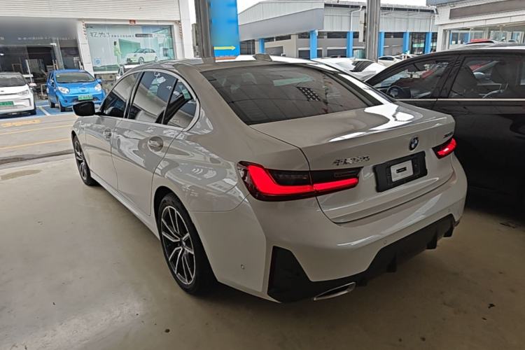 BMW 325Li 2024 — 4