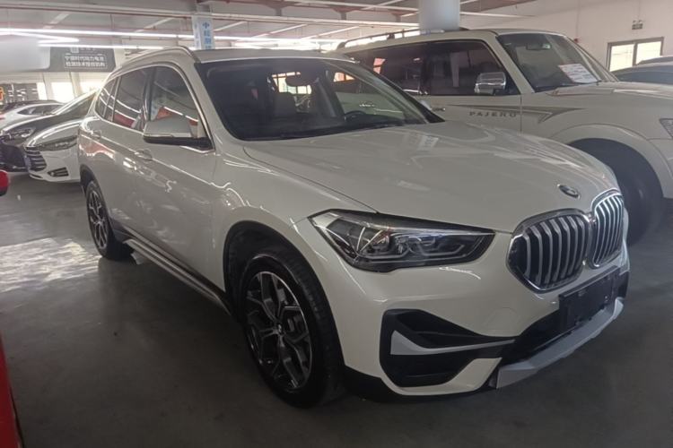 BMW X1 2021 — фото 3