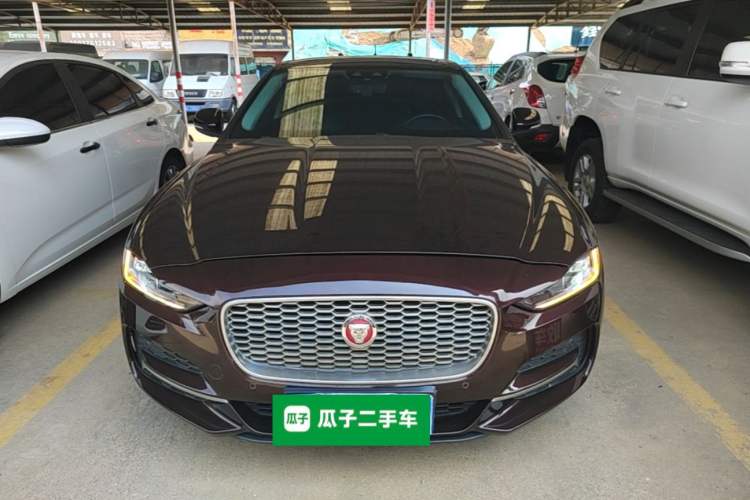 Jaguar XF 2020 — фото 2