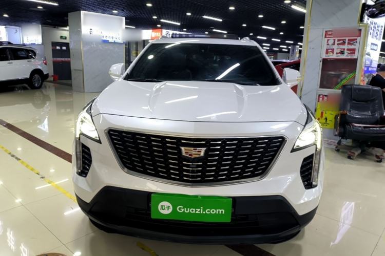 Cadillac XT4 2020 — фото 2