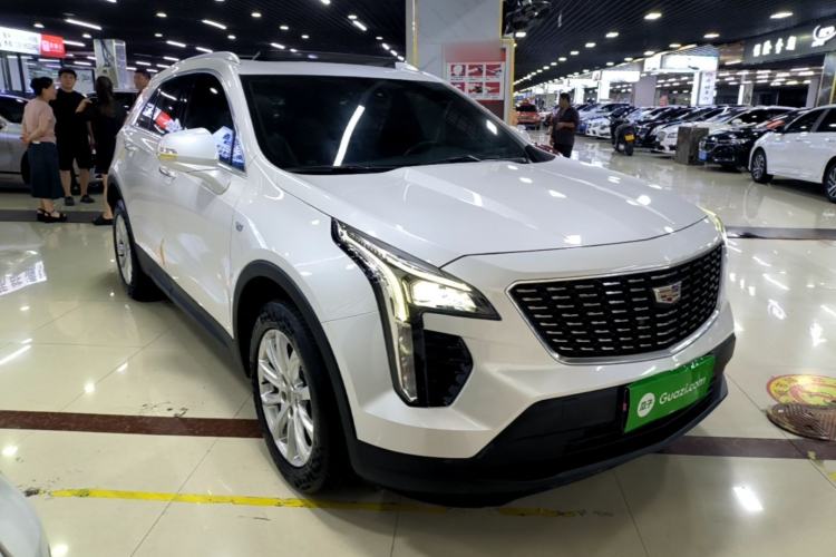 Cadillac XT4 2020 — фото 3