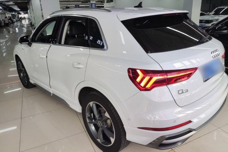 Audi Q3 2021 — 4