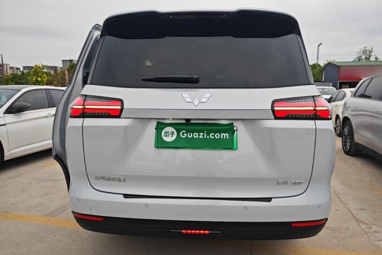 Wuling Starlight 730 2025 — 5