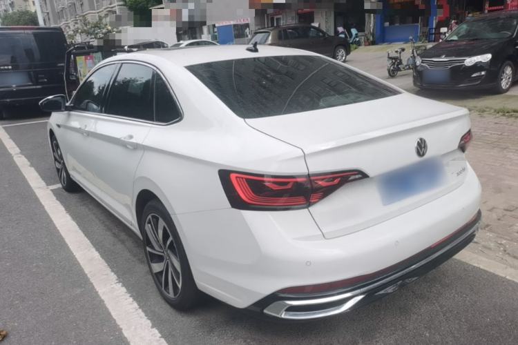 Volkswagen Sagitar 2024 — фото 4
