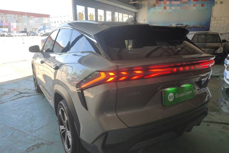 Geely Galaxy L7 2025 — 4
