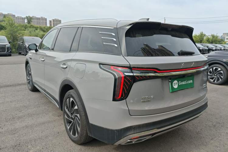 Hongqi HS7 PHEV 2024 — фото 4