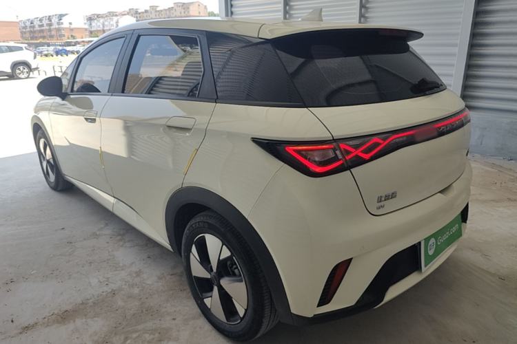 BYD Dolphin 2023 — 4