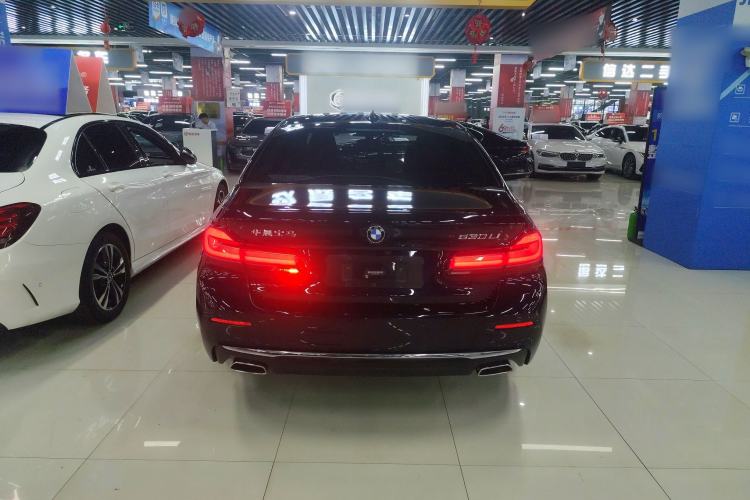 BMW 530Li 2022 — 3