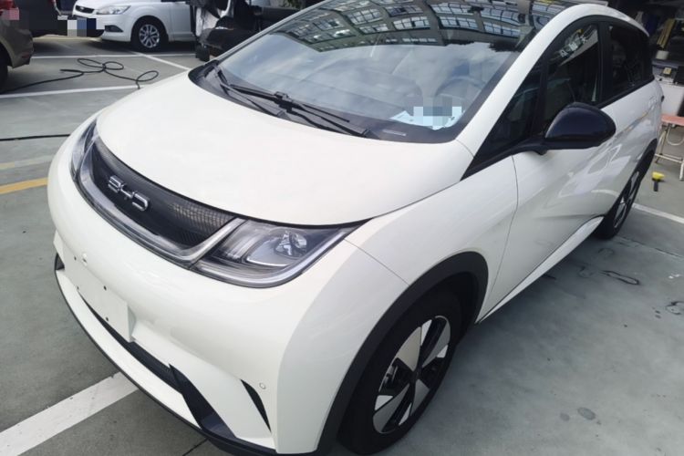 BYD Dolphin 2023 — фото 1