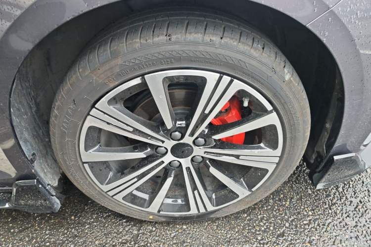Geely Preface 2025 — 5