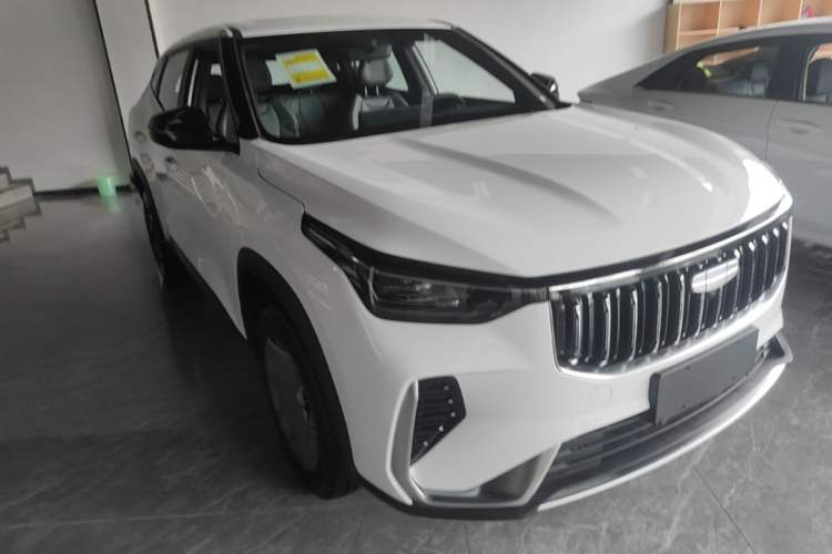 Geely auto emgrand x7 sport 2026 — фото 3