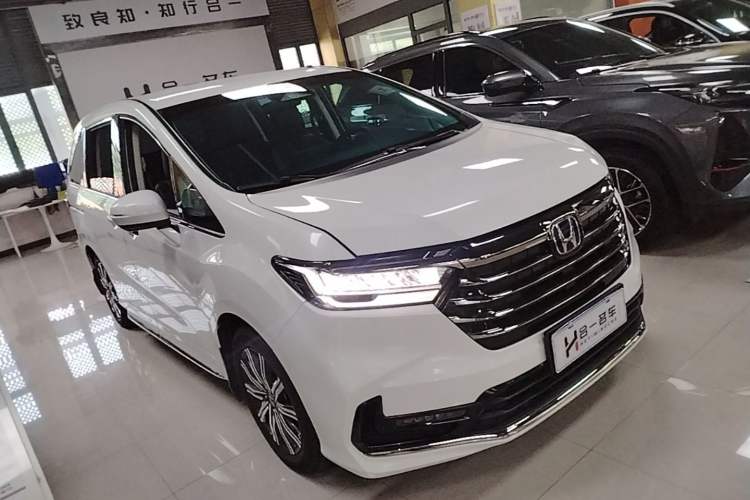 Honda Odyssey 2024 — 3