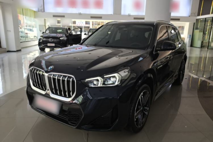BMW X1 2023 — фото 1