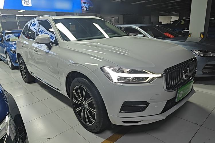 Volvo XC60 2021 — 3