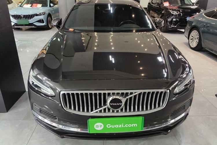 Volvo S90 2022 — 2