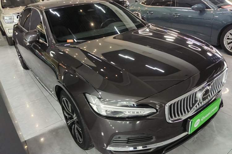 Volvo S90 2022 — 3
