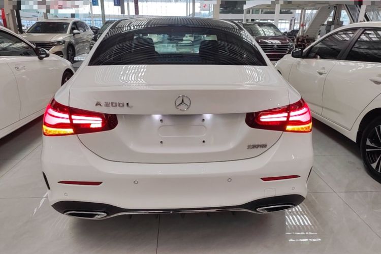 Mercedes-Benz A 200 L 2023 — фото 5