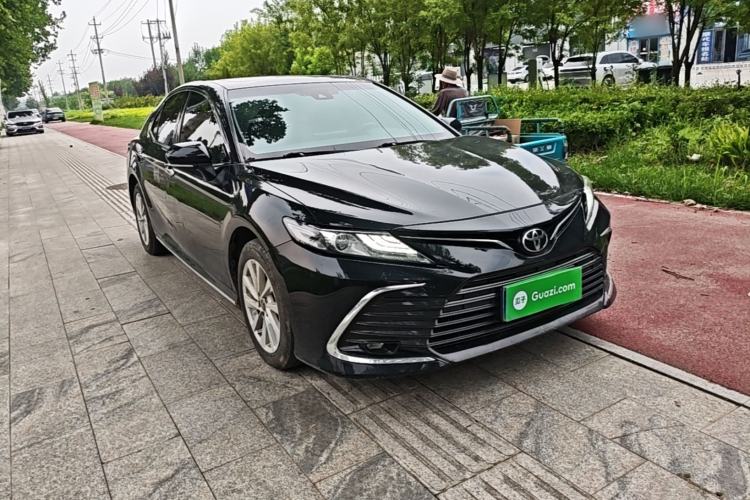 Toyota Camry 2021 — фото 3