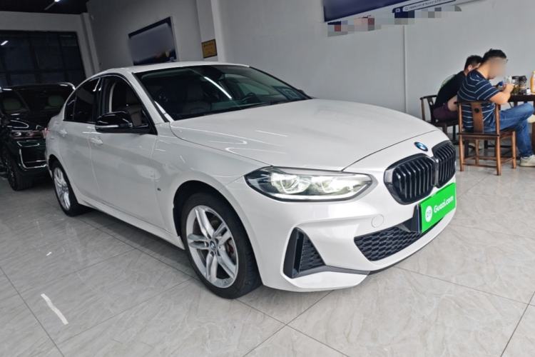 BMW 120i 2021 — фото 3