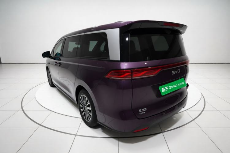 BYD Xia 2025 — 4