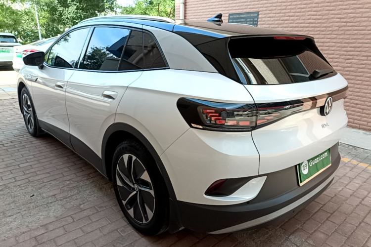 Volkswagen ID.4 CROZZ 2024 — 4