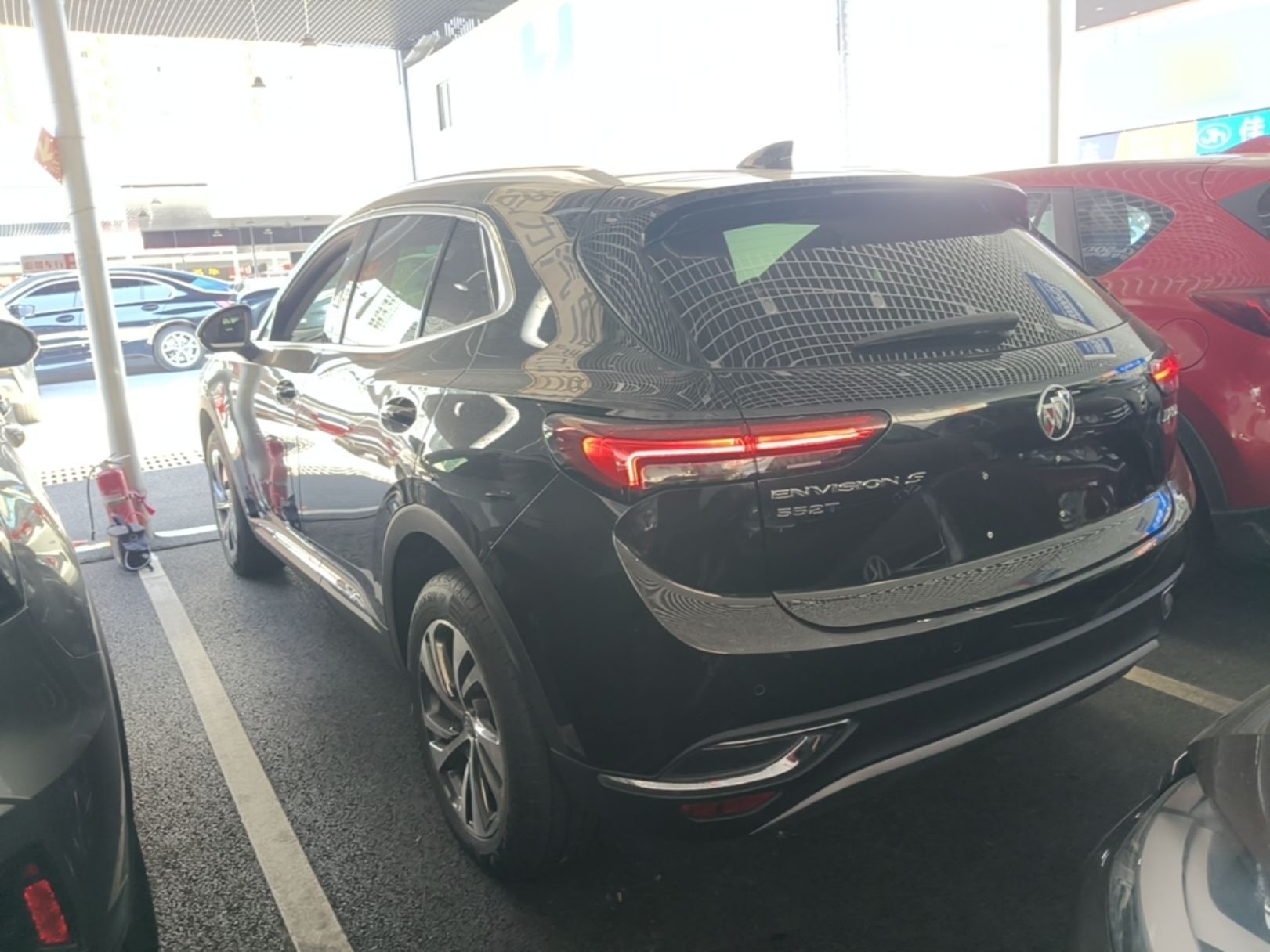 Buick Envision 2023 — фото 4