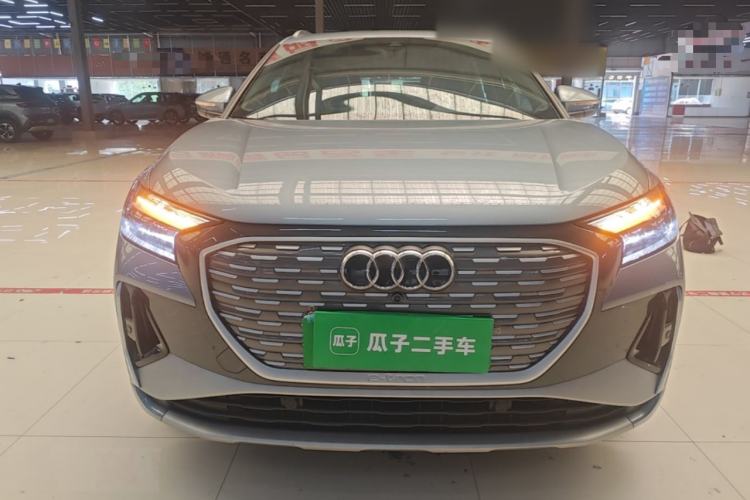 Audi Q4 e-tron 2024 — 2