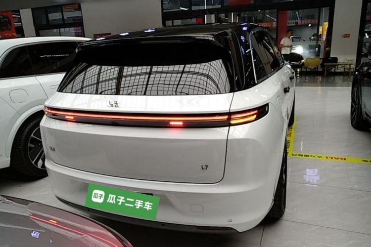 Li Auto L7 2023 — 5