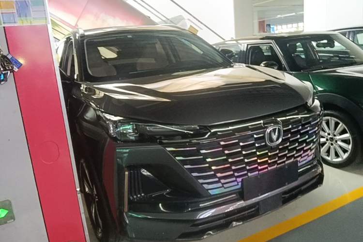 ChangAn CS55 Plus 2022 — фото 3