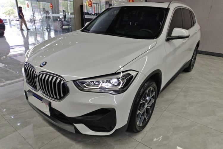 BMW X1 2021 — фото 1