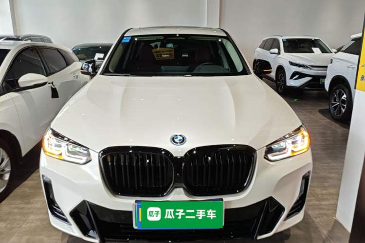 BMW iX3 2022 — 2