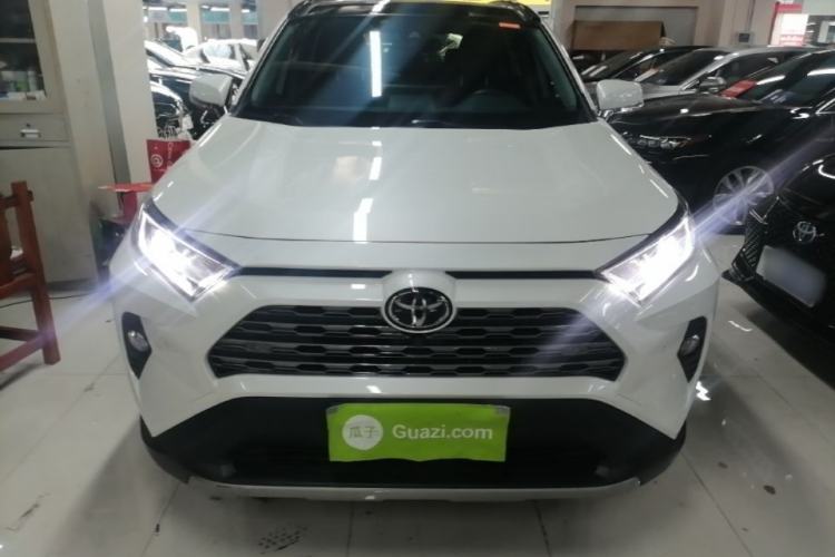 Toyota RAV4 2020 — 2