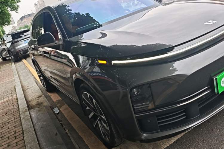 Li Auto L7 2023 — 3