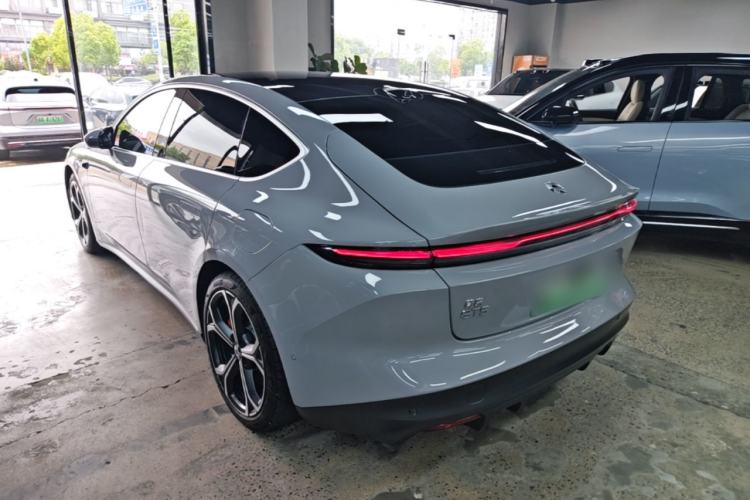 NIO ET5 2022 — 4
