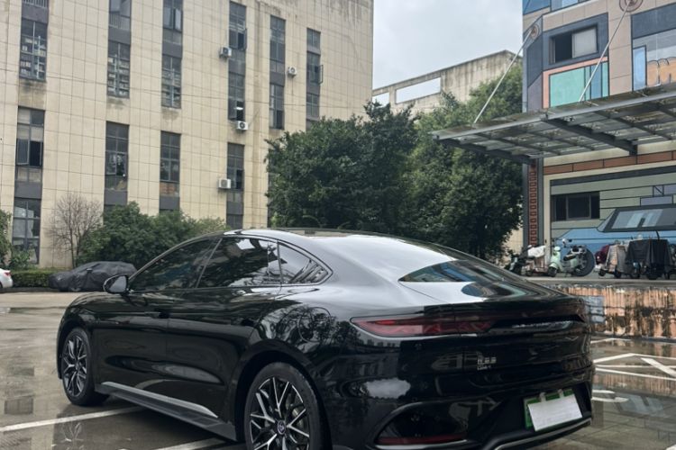 BYD Han 2025 — 4