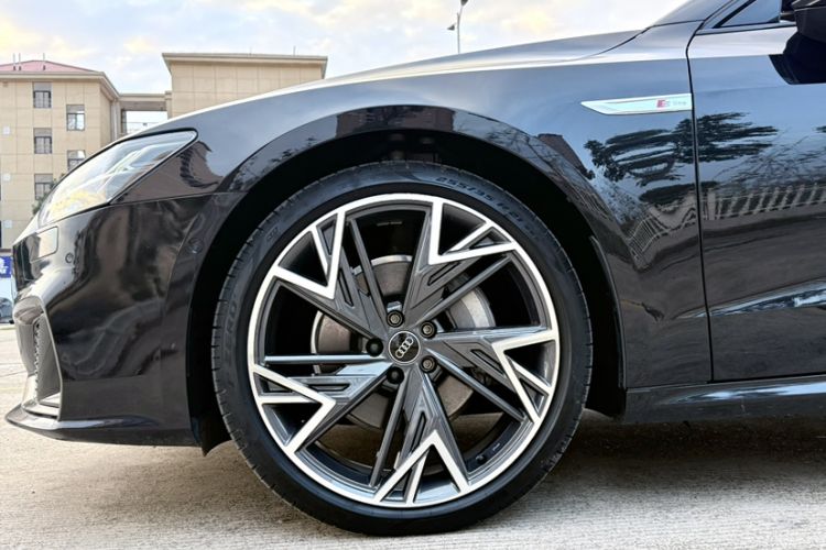 Audi a7l 2023 — фото 5