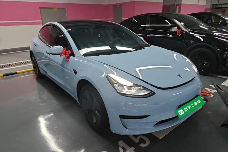Tesla Model 3 2022 — 3