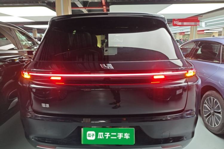 Li Auto L8 2023 — 5