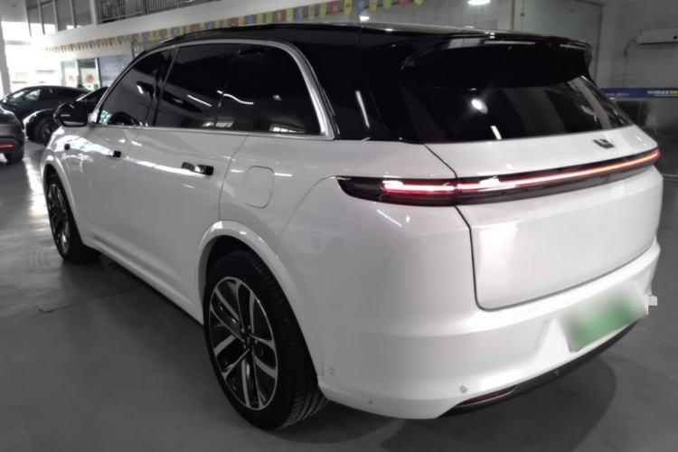 Li Auto L7 2023 — 4