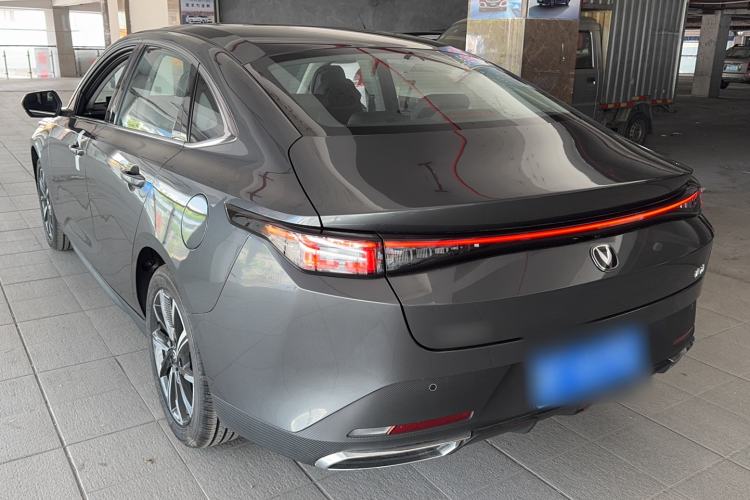 ChangAn Eado 2025 — 4